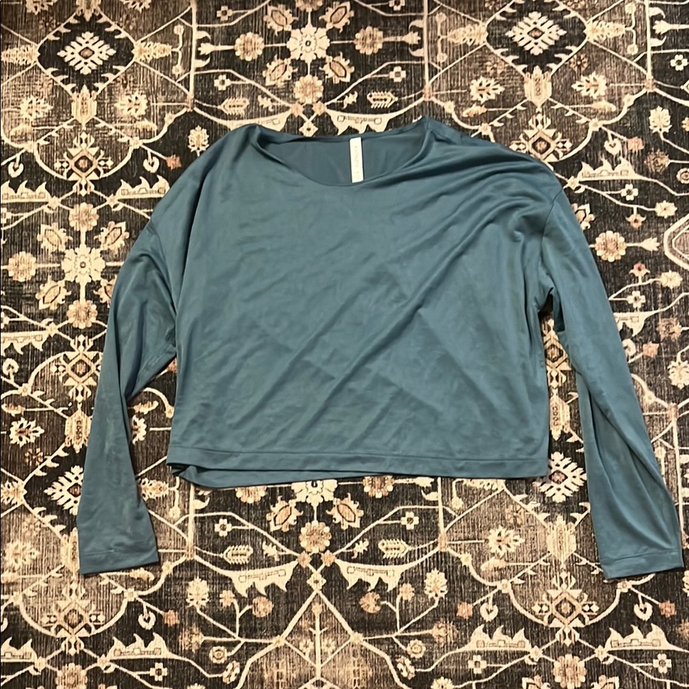 Women’s Athleta Cropped Long Sleeve